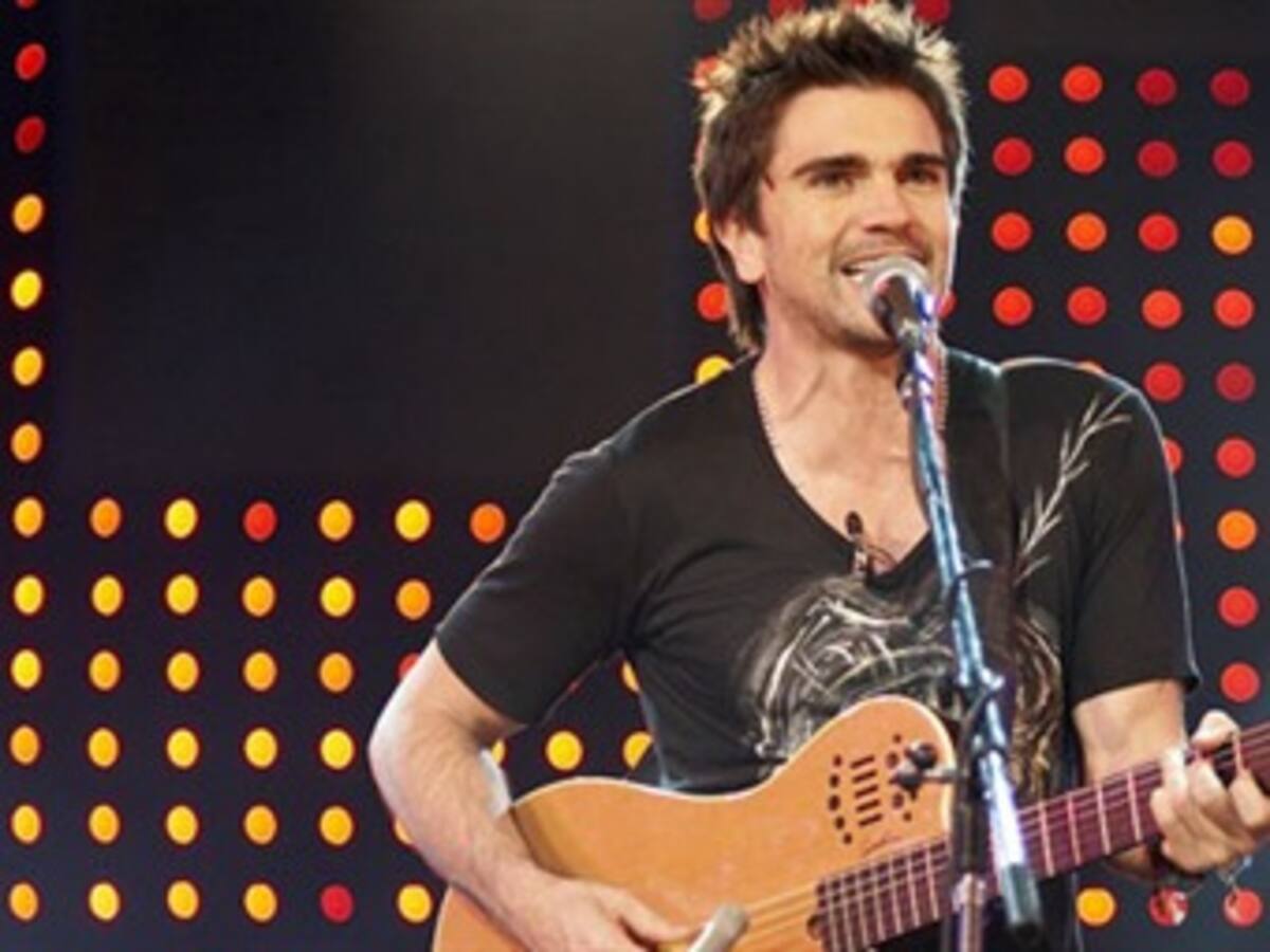 Juanes canta en Juego de las Estrellas de la NBA