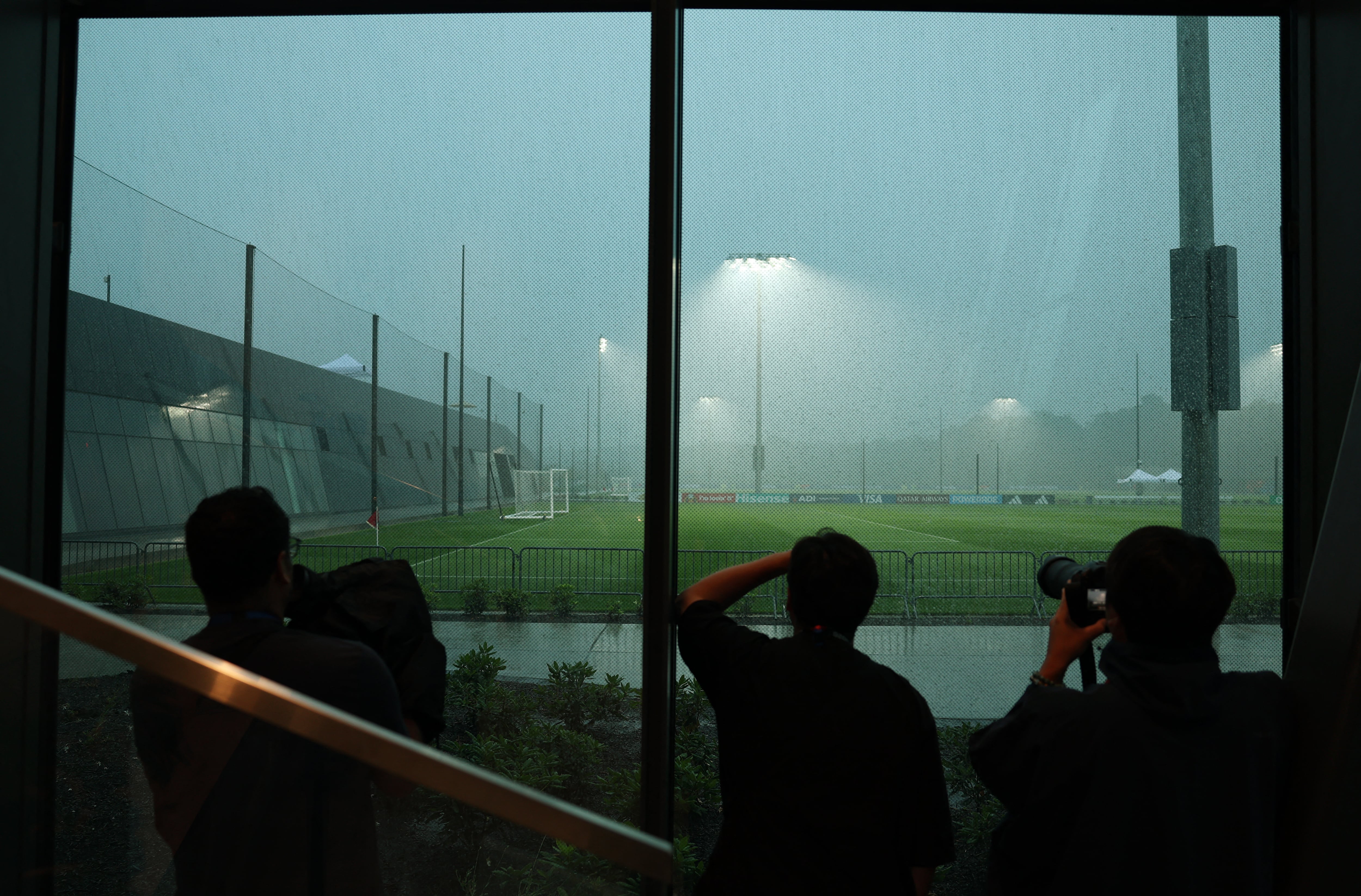 Suspendido el entrenamiento de España por lluvias. Foto: AFP
