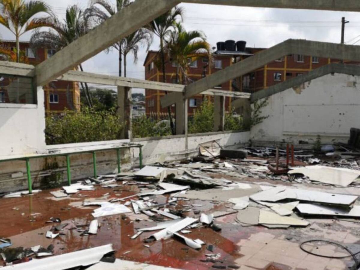 Contraloría General verificará con drones obras educativas del país