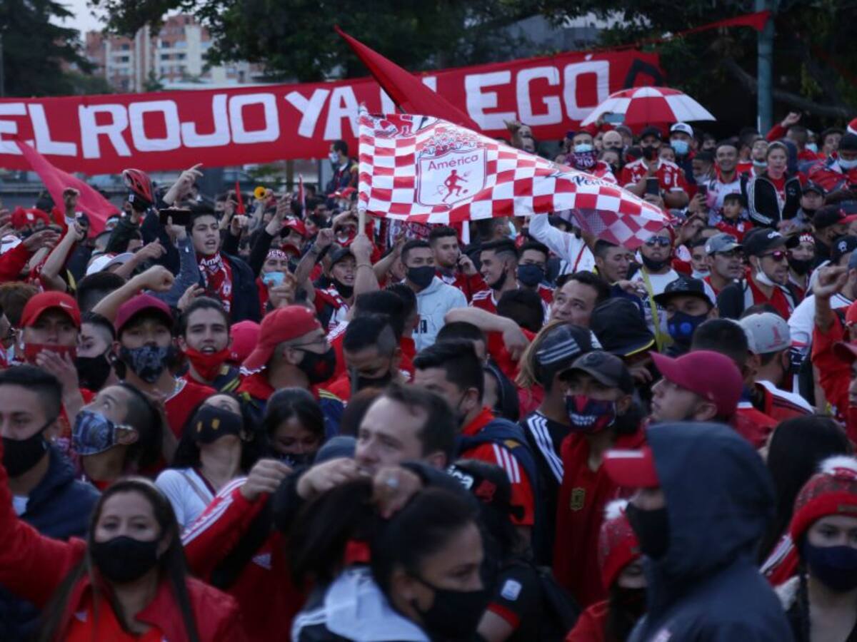 ¿La plata se perdió? Dimayor habla de hinchas que pagaron por carnetización