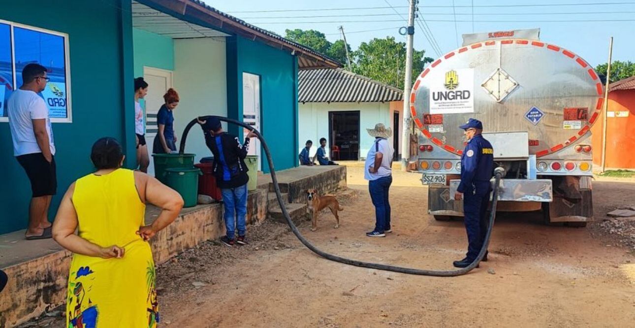 Carrotanques contratados por la UNGRD.