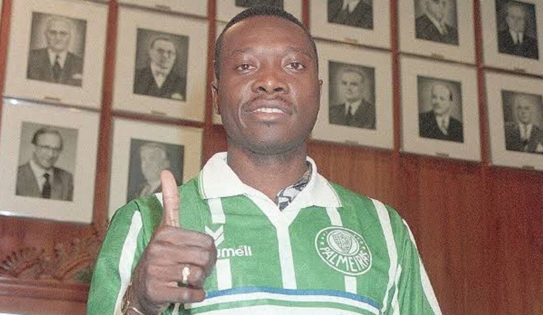 Freddy Rincón con la camiseta de Palmeiras