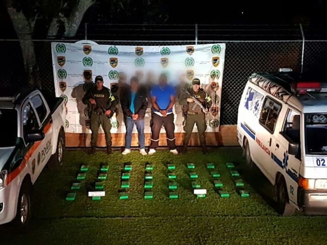 Ambulancia transportaba 36 kilos de cocaína por vías del Valle