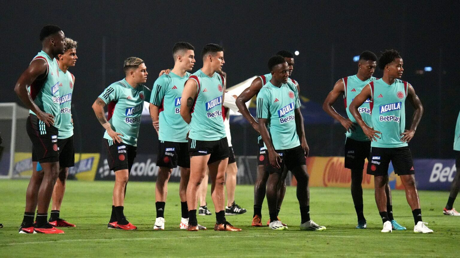 Selección Colombia en el entrenamiento previo al partido ante Venezuela | Foto: Selección Colombia (Twitter)