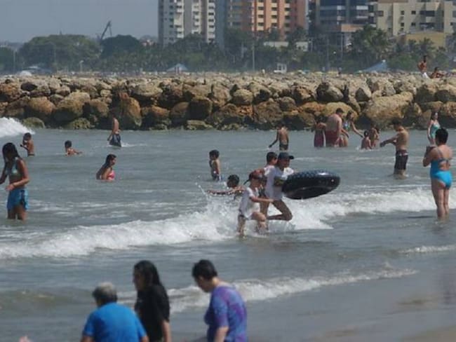 Distrito de Cartagena adopta medidas de seguridad en las playas para temporada turística