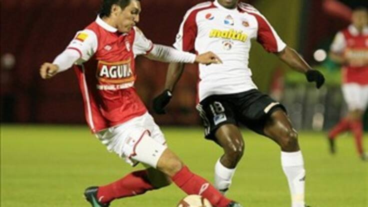 Santa Fe busca ante el Caracas su clasificación a octavos de la Copa Suramericana.