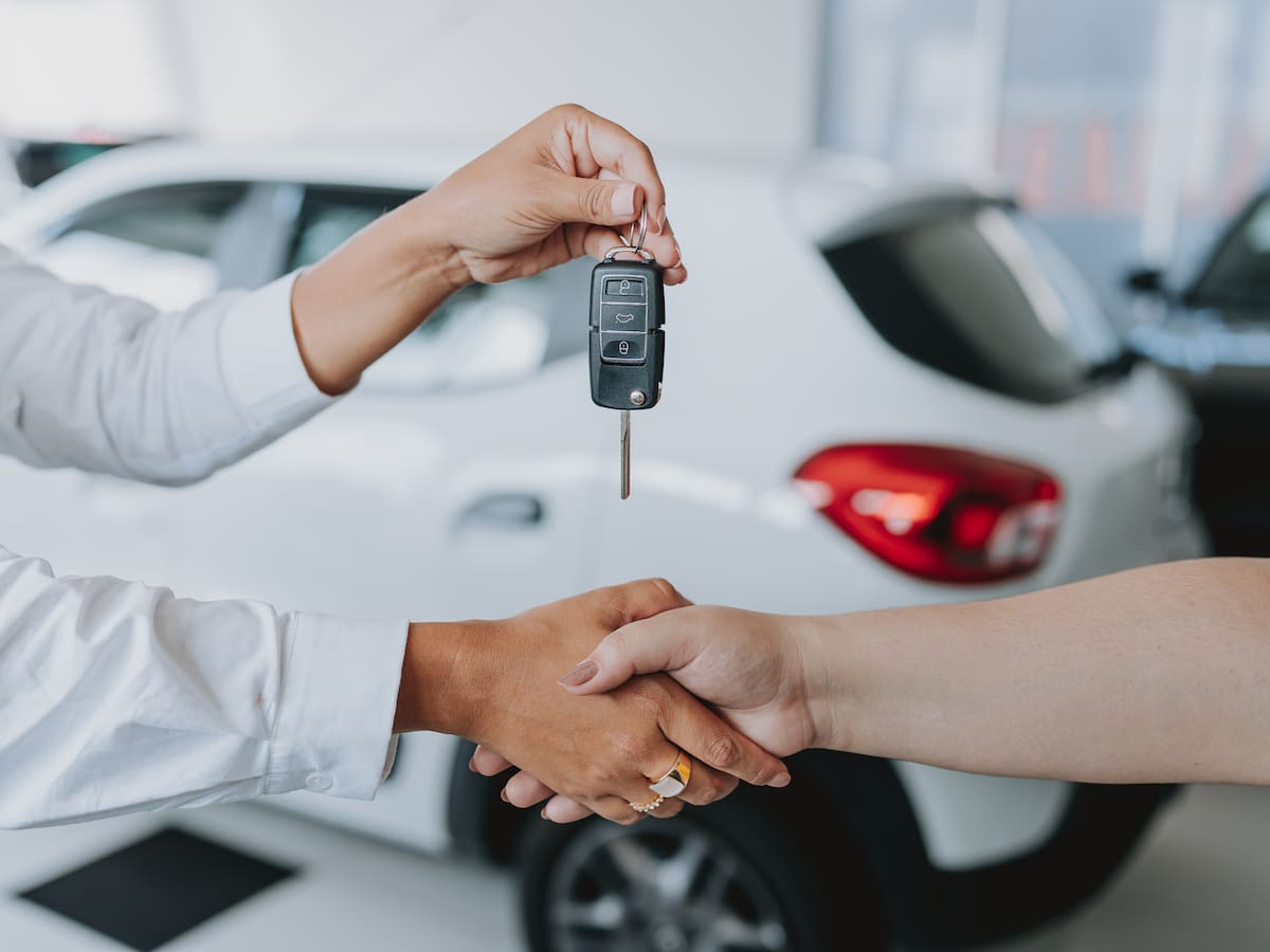 ¿Cómo hacer el traspaso de un vehículo este 2024 en Bogotá?: documentos, plazo y proceso