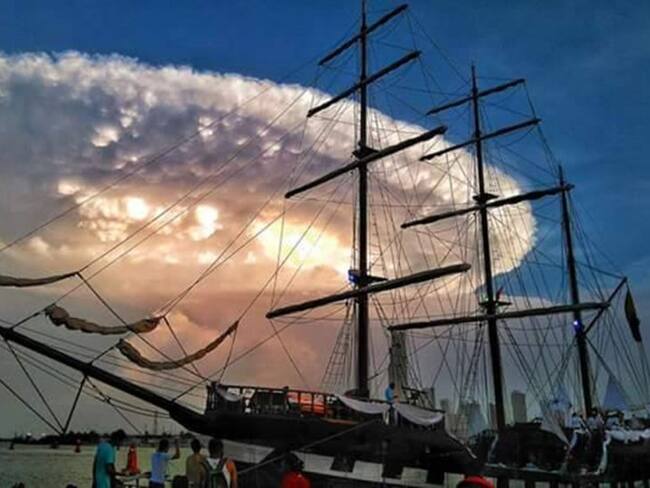Una nube de forma circular sorprendió a los cartageneros en la tarde del jueves.