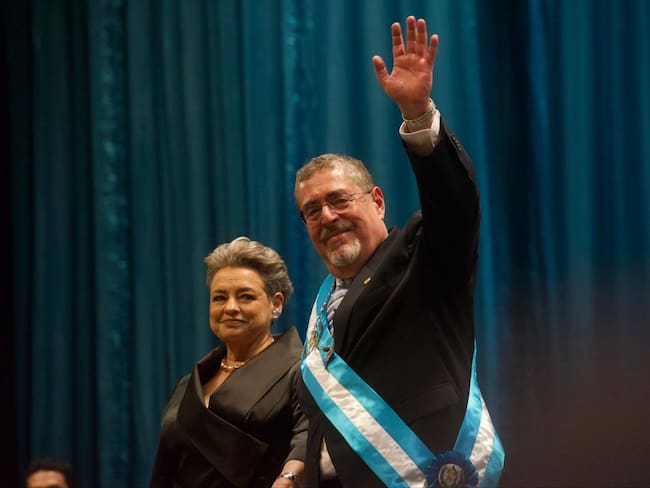 Bernardo Arévalo de León se posesiona como nuevo presidente de Guatemala. Foto: @AlertasNews24