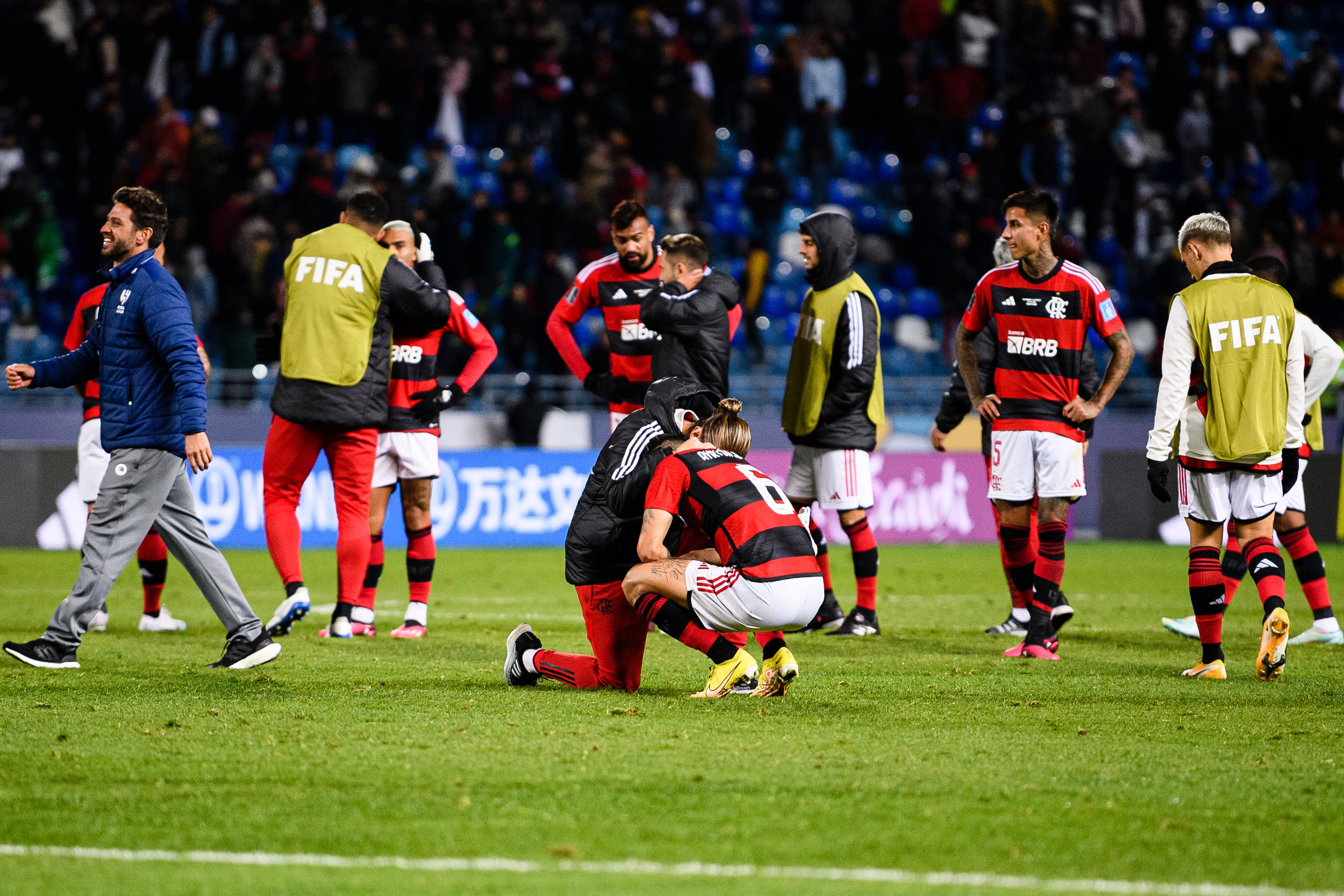TANGER MED, MOROCCO - FEBRUARY 07: CR Flamengo players was crushed after been defeated by Al Hilal during the FIFA Club World Cup Morocco 2022 Semi Final match between Flamengo v Al Hilal SFC at Stade Ibn-Batouta on February 7, 2023 in Tanger Med, Morocco. (Photo by Marcio Machado/Eurasia Sport Images/Getty Images)