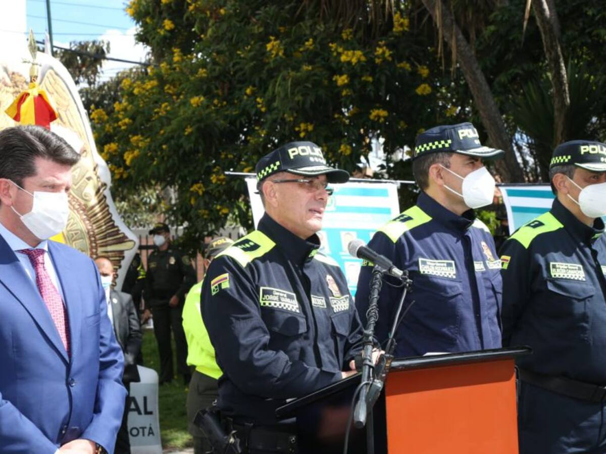 Gobierno anuncia la llegada de 1.500 policías a Bogotá