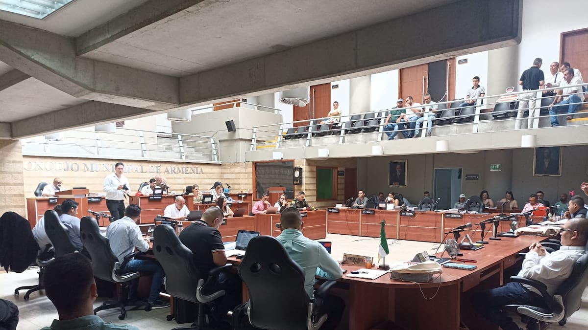 Informe debate sobre fotomultas en Armenia