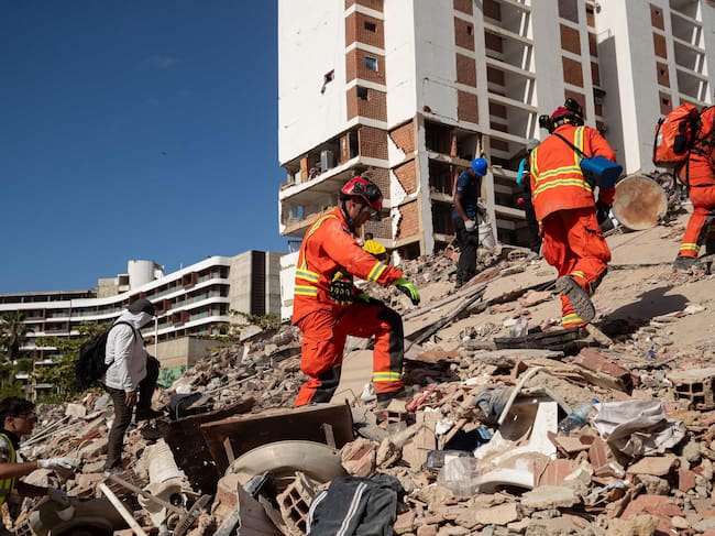 Aumentó la cifra de muertos y heridos por el doble terremoto en Venezuela. EFE/ Ronald Peña R