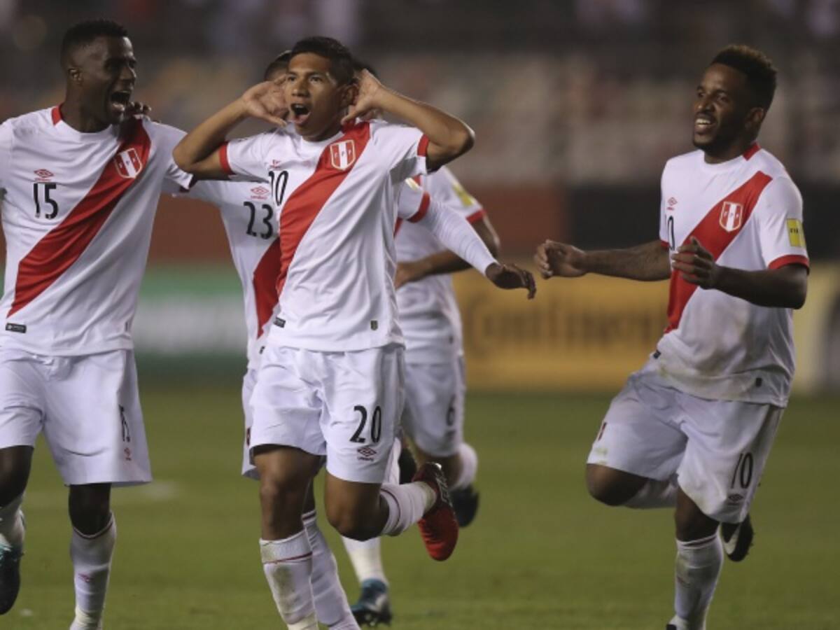 Se declara 'jornada no laborable' en Perú por partido ante Colombia