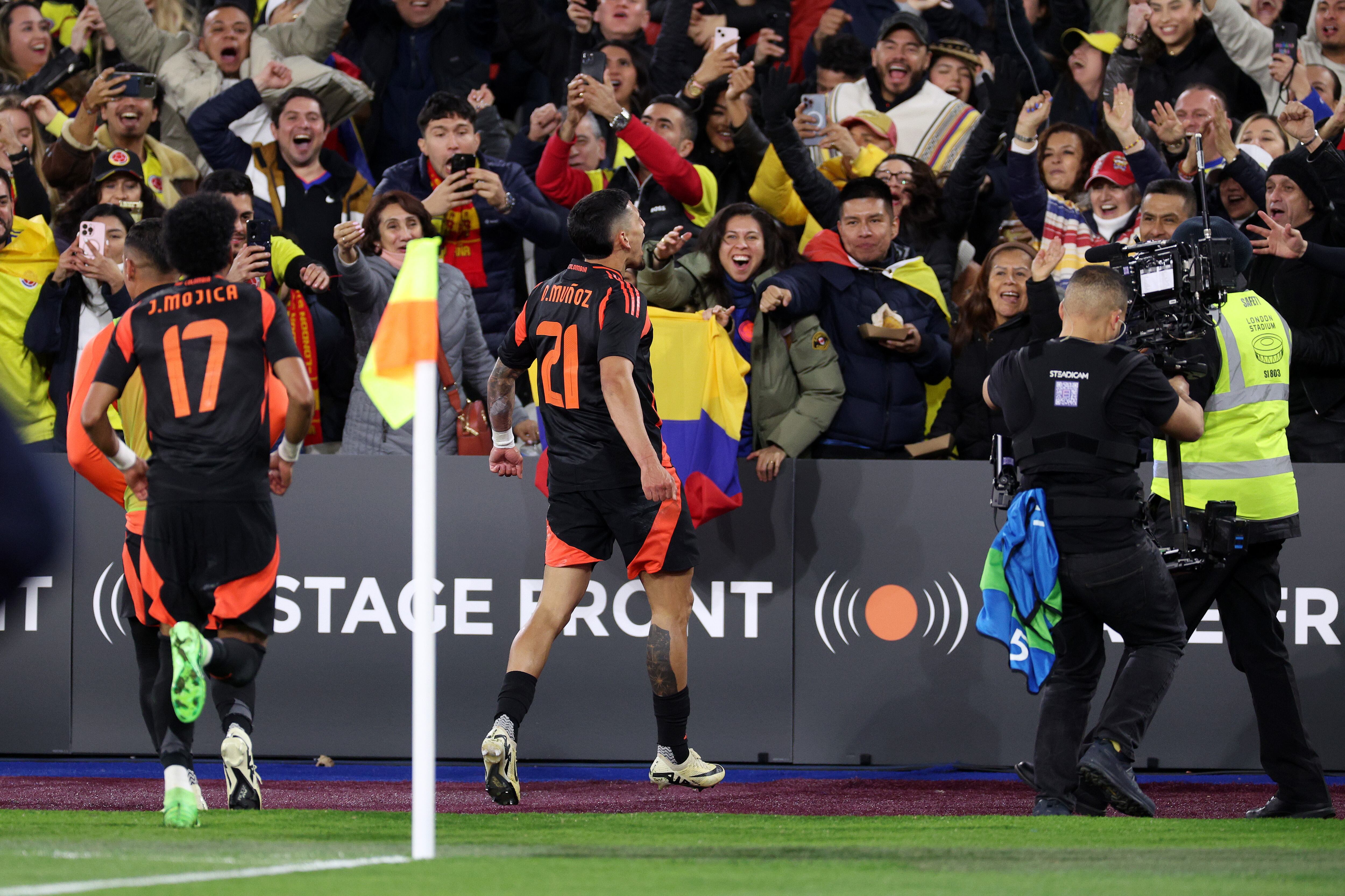 Daniel Muñoz, lateral de la Selección Colombia. (Photo by Warren Little/Getty Images)