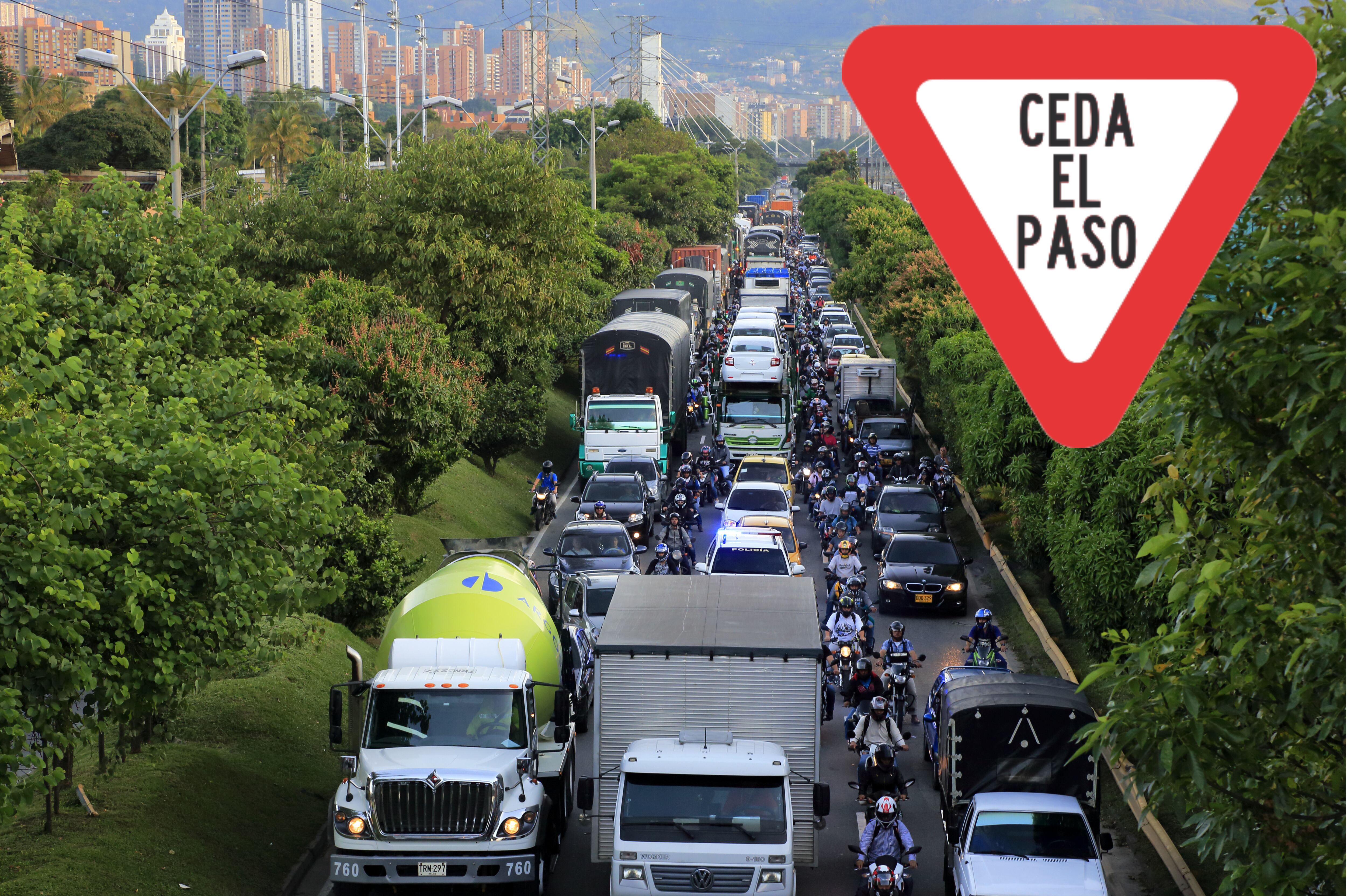 Imagen de referencia. Carretera en Colombia: Getty Images / Señal SR-02: Página web.