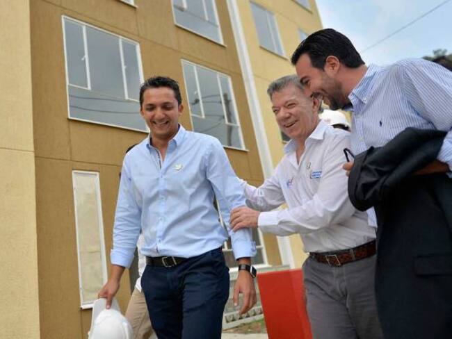 El presidente también inaugurará viviendas gratis.