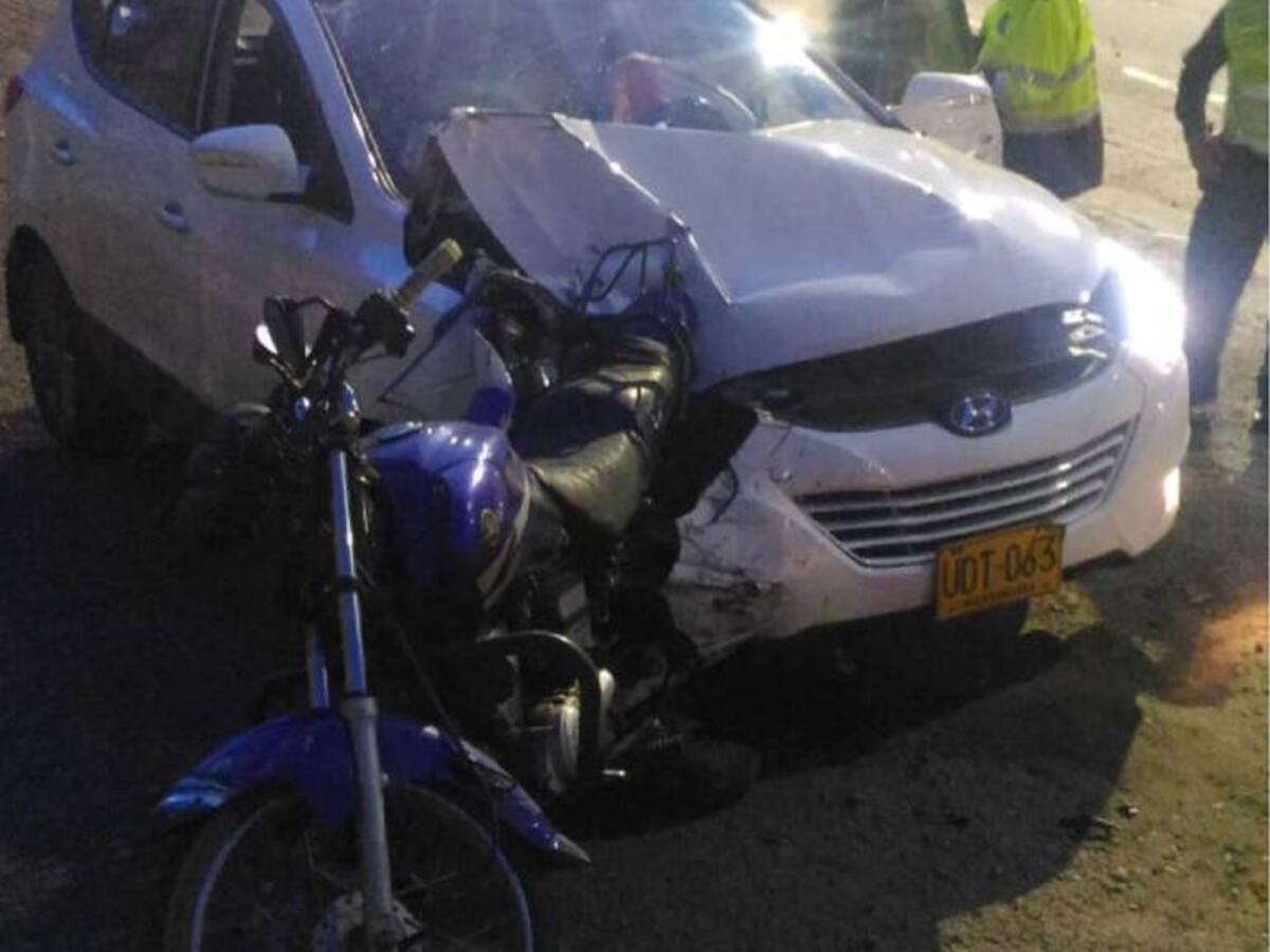 Conductor borracho causa muerte de un motociclista