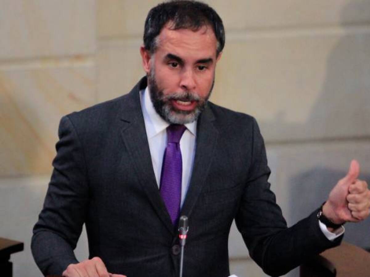 Ningún congresista le va a parar bolas a Pastrana: Benedetti