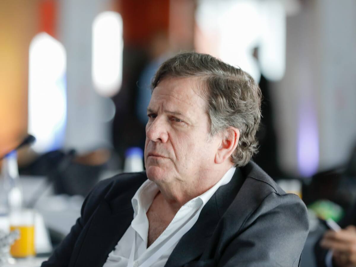 “Muebles viejos”: lo nuevo de Roberto Pombo en la FILBo