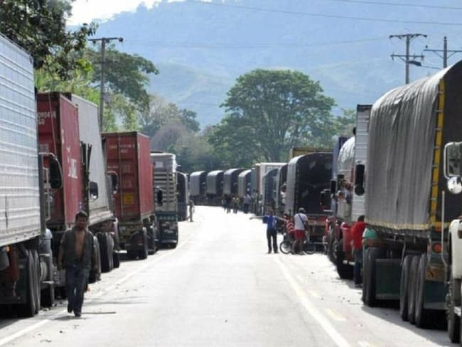 Transportadores en la Costa restringen servicio por paro armado del ELN