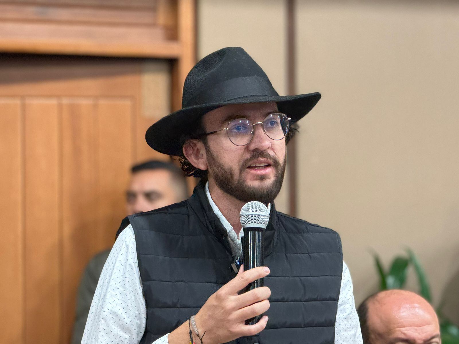 Alcalde de Duitama, José Luis Bohórquez, denuncia amenazas vía WhatsApp