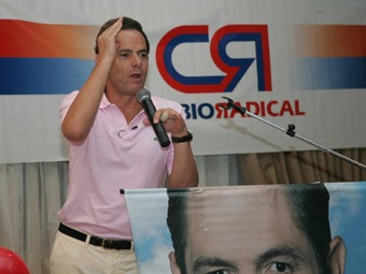 Vargas Lleras busca acuerdo con Rafael Pardo