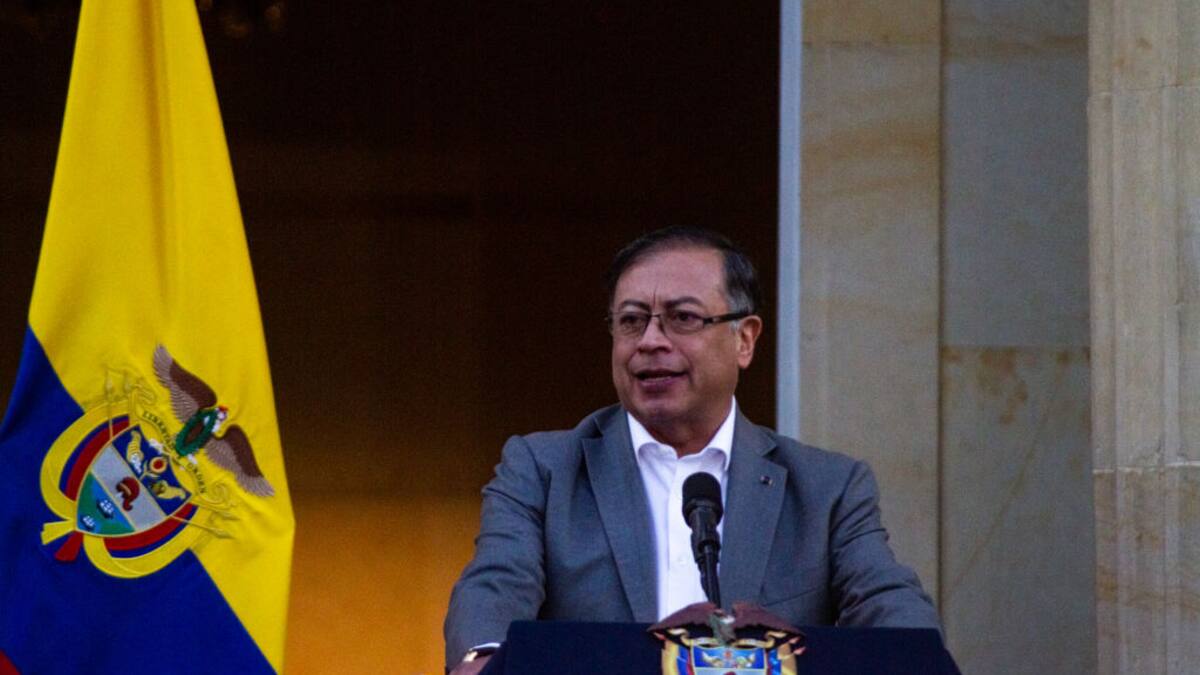 Petro ordenó incluir proposiciones de conservadores y U en Reforma a la Salud, dice Racero