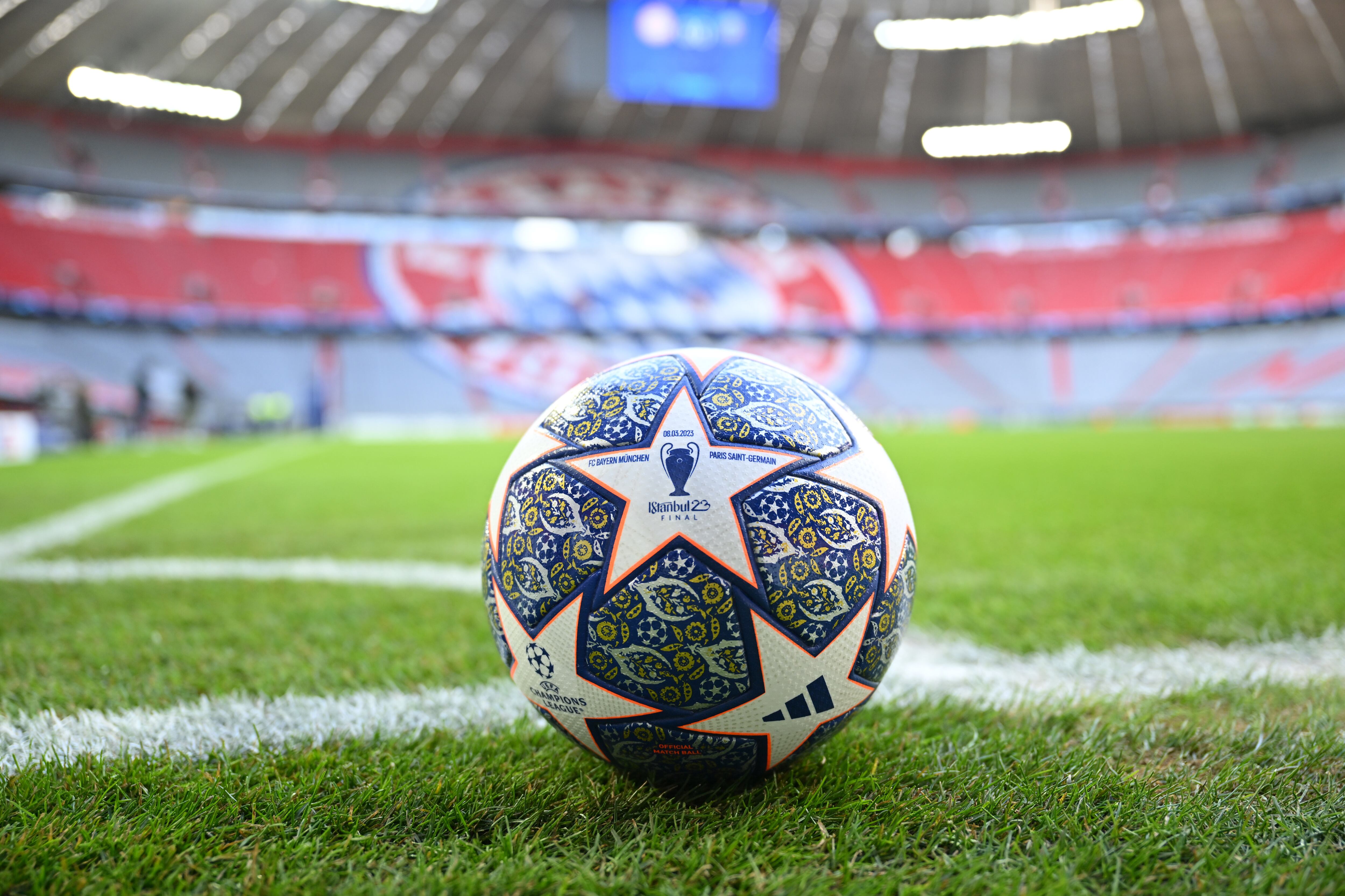 MUNICH, GERMANY - MARCH 08: The adidas match ball is seen prior to the UEFA Champions League round of 16 leg two match between FC Bayern München and Paris Saint-Germain at Allianz Arena on March 08, 2023 in Munich, Germany. (Photo by Sebastian Widmann - UEFA/UEFA via Getty Images)
