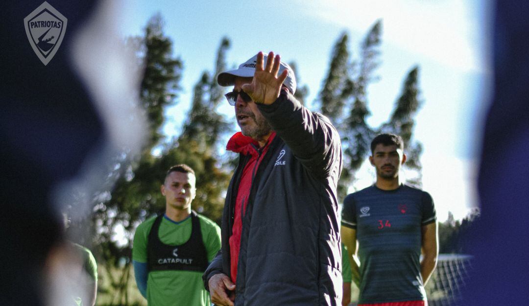 José Eugenio Hernández, técnico de Patriotas.