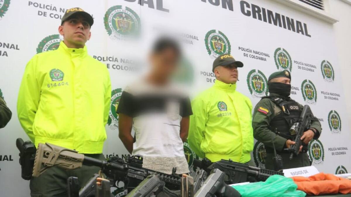 En zona rural de Cali hallaron a un disidente Farc custodiando armamento