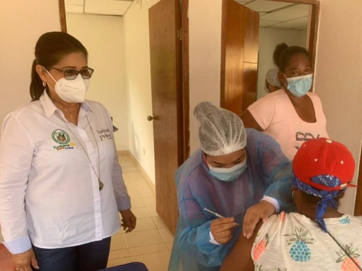 Turbana supera 97% de población vacunada contra el COVID-19