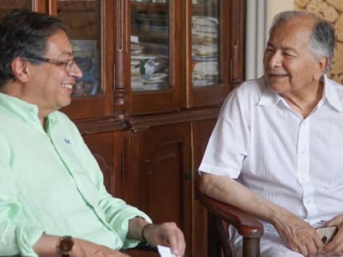 En video de Tik Tok, papá de presidente Petro lo hace quedar mal