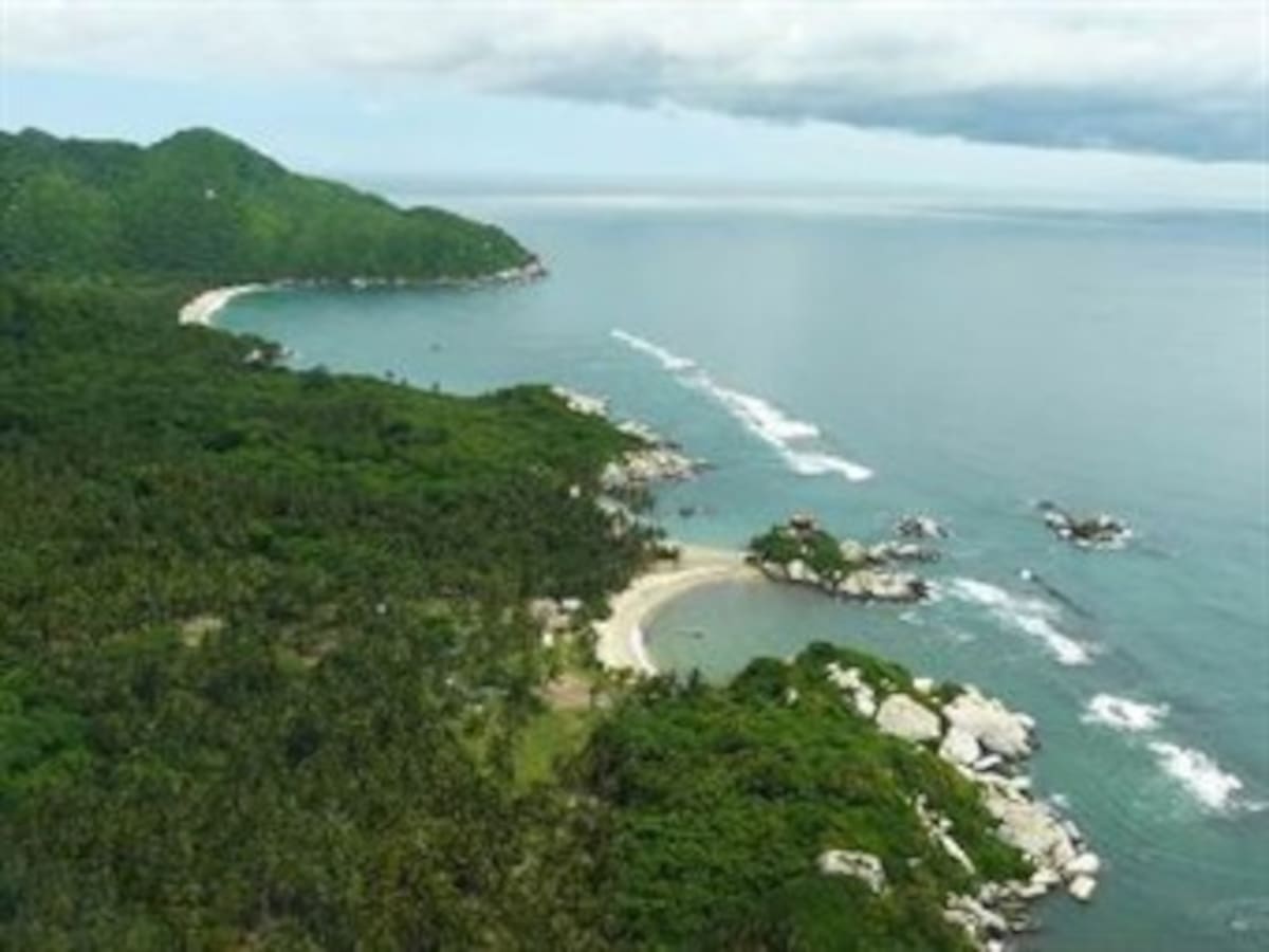 Santos dice que no permitirá expedición de licencia para hotel en Tayrona