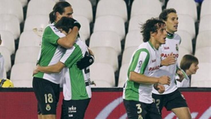 El colombiano Bernando Espinosa evitó el triunfo de Valencia en Santander