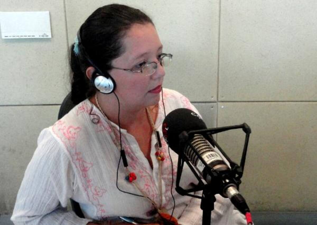 Paola Sarmiento, Sicóloga