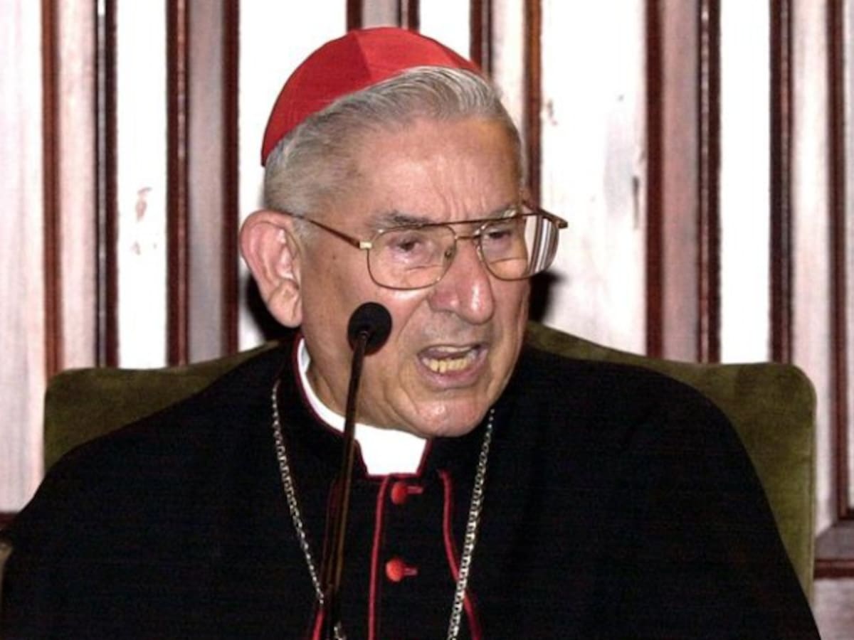 El papa presidió el funeral por el cardenal Darío Castrillón