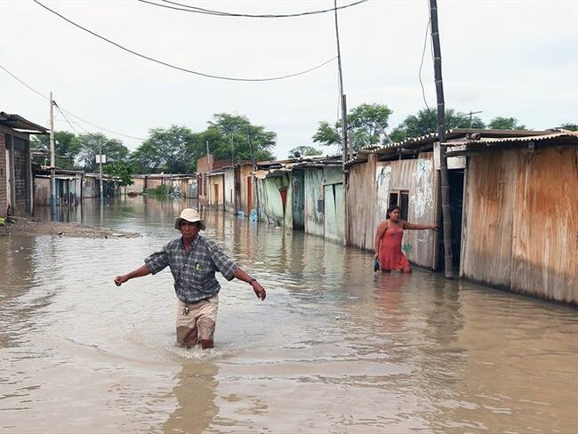 Inundaciones causadas por fuertes lluvias en Perú. Foto: Agencia EFE