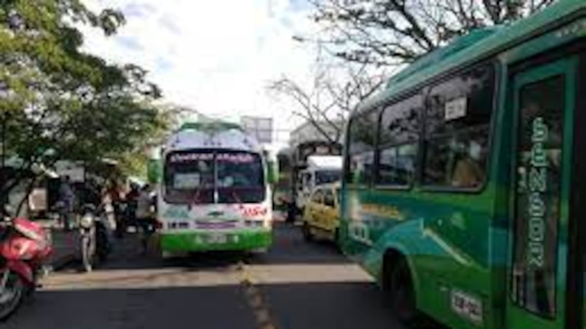 En 2023 aumenta costo de tarifas de transporte urbano en Neiva