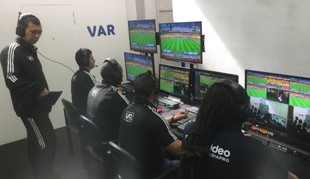 El VAR ha venido siendo centro de fuertes críticas de los equipos del fútbol colombiano.