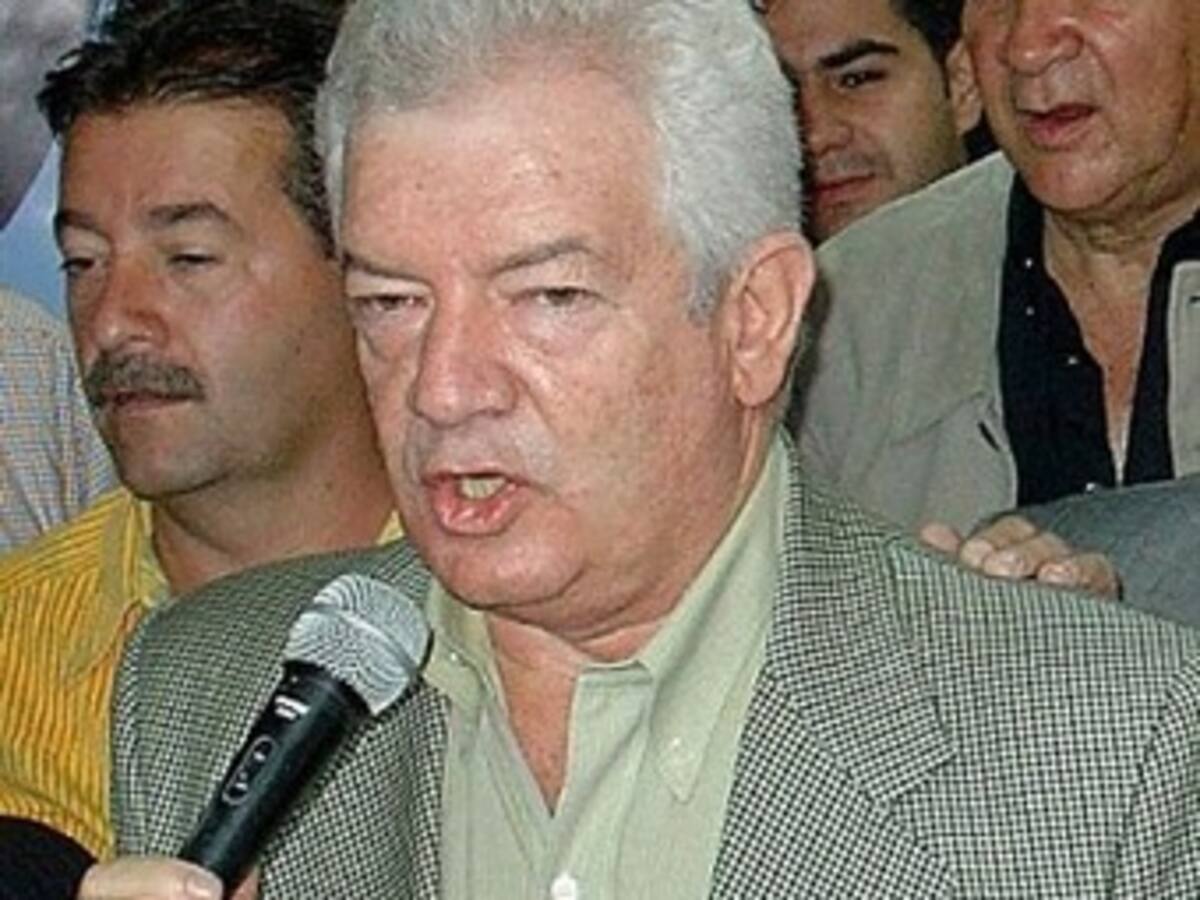 Tres grabaciones evidencian que Mario Uribe intervenía en decisiones del anterior gobierno