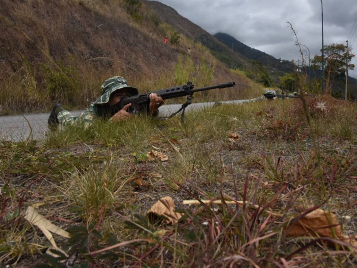Disidencias liberan 8 militares venezolanos secuestrados en la frontera