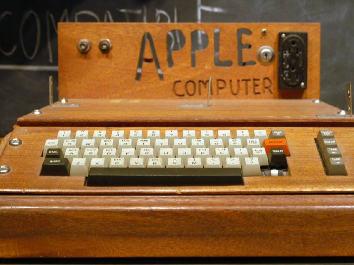 Subastan desde 50.000 dólares un computador Apple I que aún funciona