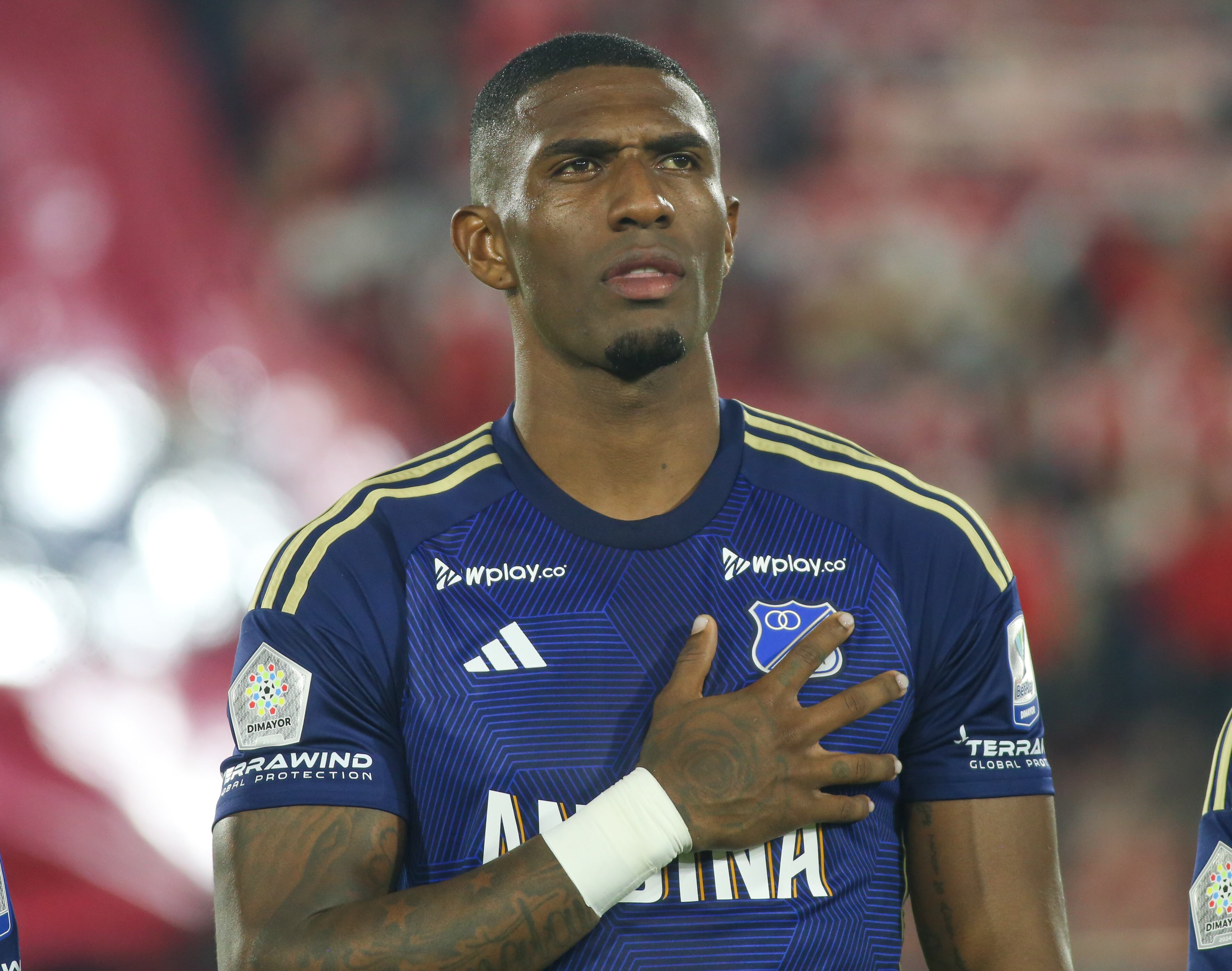 Sergio Mosquera, defensor central de Millonarios F.C. (Photo by Daniel Garzon Herazo/NurPhoto via Getty Images)