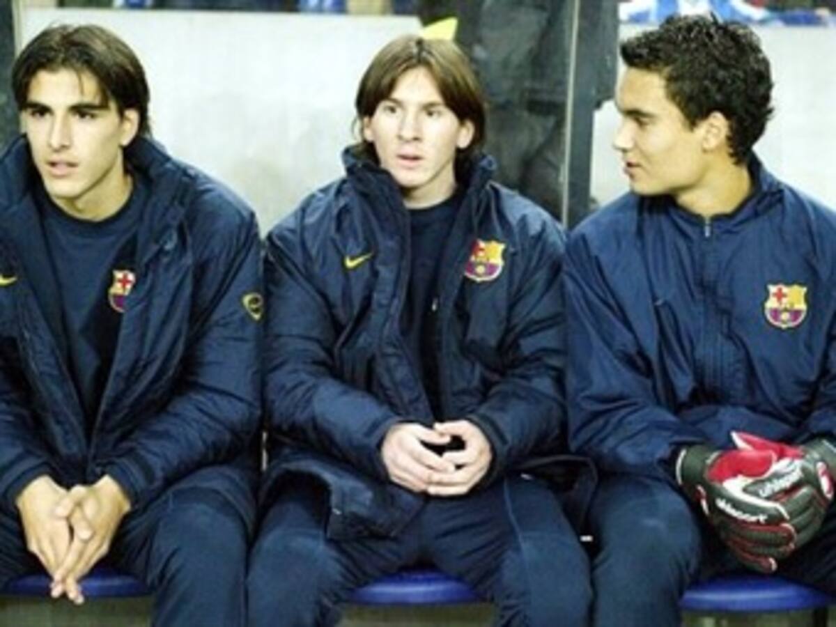 Lionel Messi debutó hace nueve años con la camiseta de Barcelona