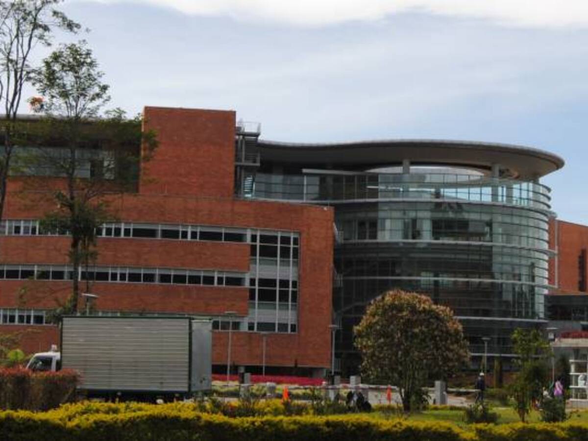 Hospital San Vicente Fundación avanza en medio de soporta crisis y deudas