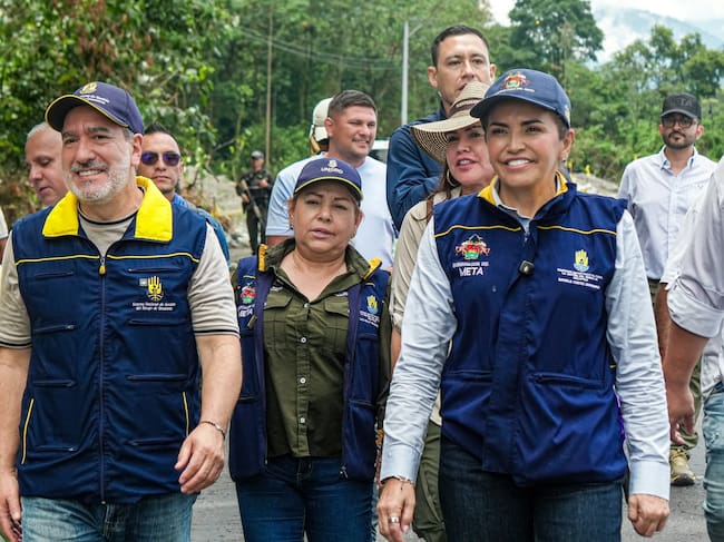 La Gobernación del Meta y la UNGRD evaluando las afectaciones fluviales cerca del río Ariari