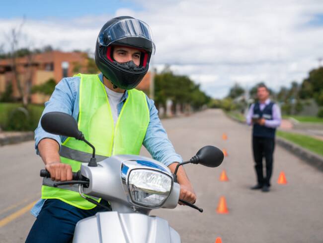 ¡Pilas conductores de motos! Si tiene estas enfermedades no podrá renovar su licencia de conducción