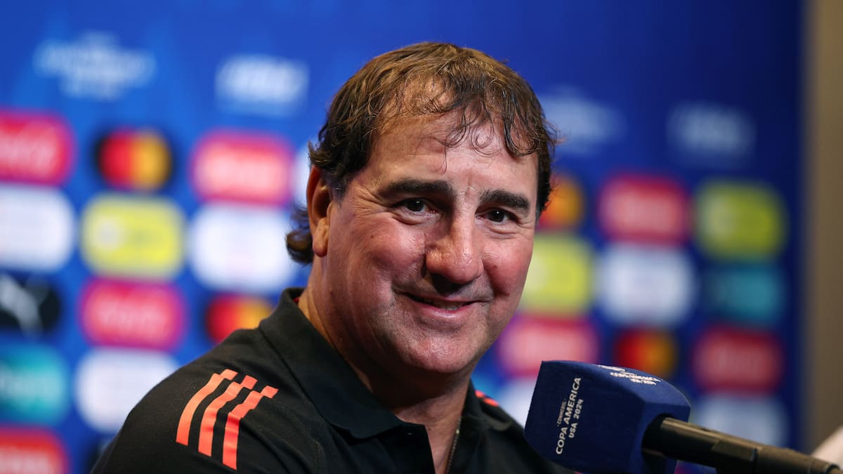 Néstor Lorenzo, nominado a mejor entrenador de selecciones del mundo en el 2024