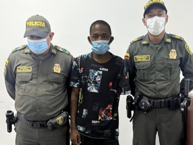 Este sujeto al parecer le habría propinado una herida con arma blanca la que le causó la muerte a alias ‘El Trinca’